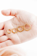 Huggie Earrings - Scarlett Hoop Gold 14mm