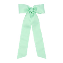 Medium Scallop Trim Longtail Bow